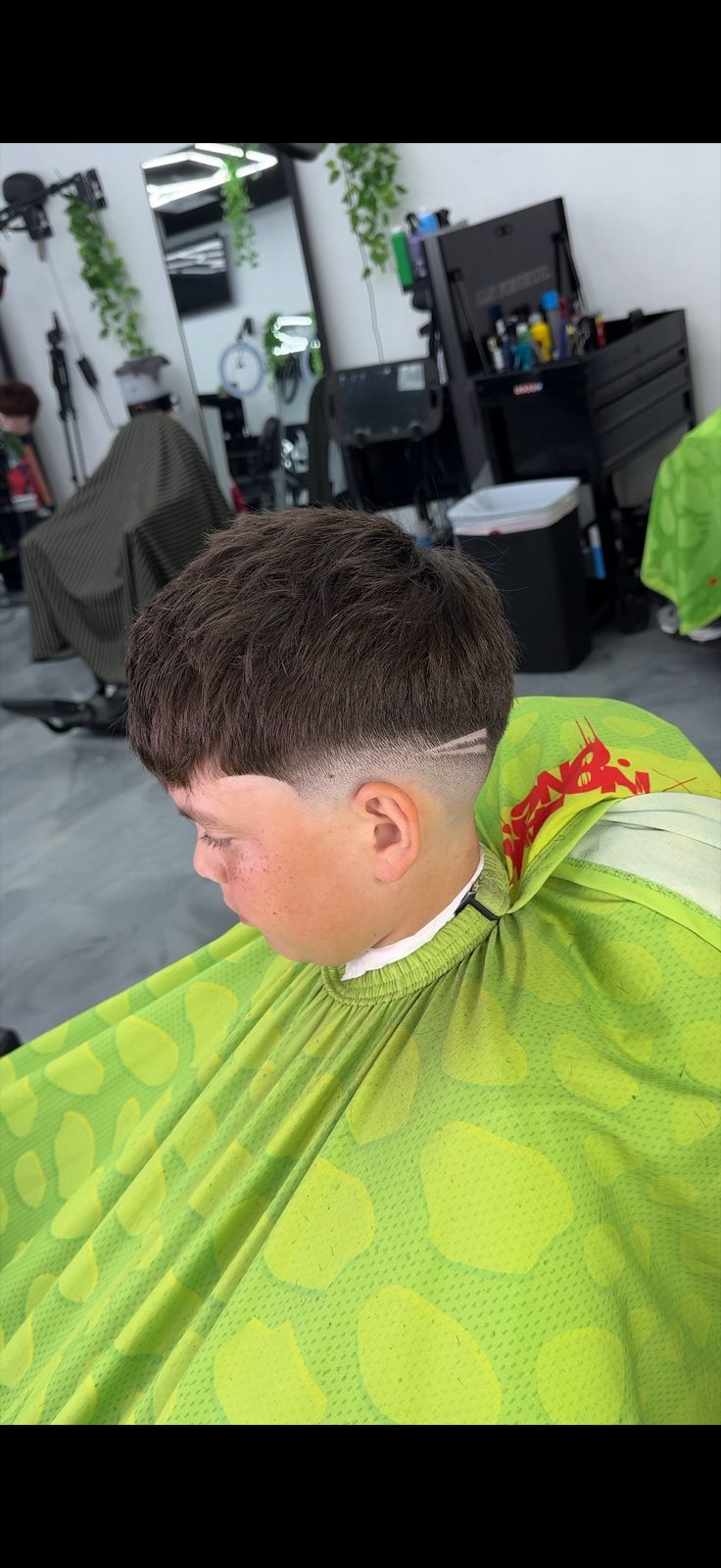 Kids textured crop with a clean taper